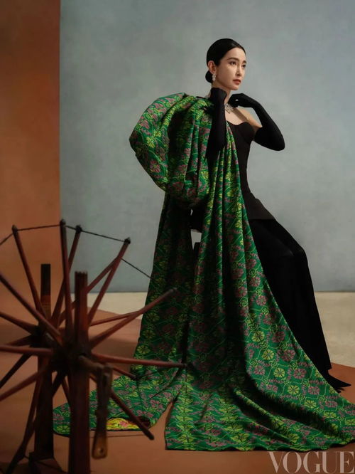 服饰与美容Vogue携手李冰冰 西兰卡普的传承与新生